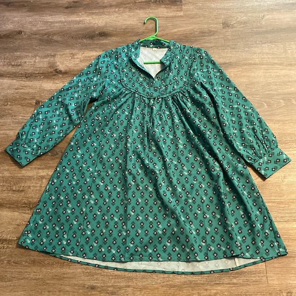 Flowy casual dress - Picture 1 of 3